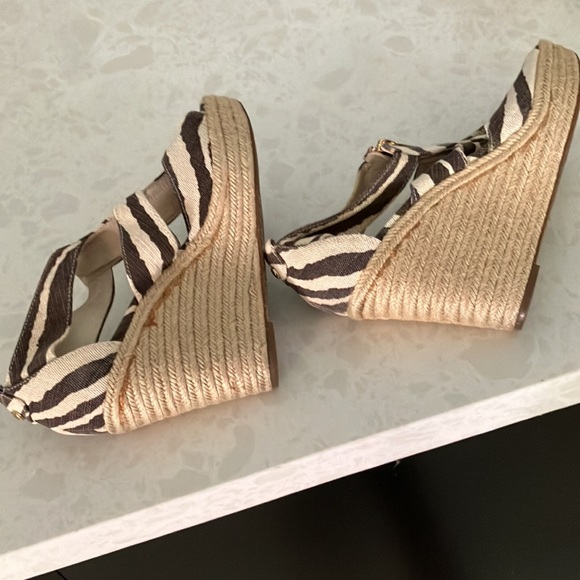 Cute Safari, Michael Kors wedges tan, brown striped - Picture 6 of 6
